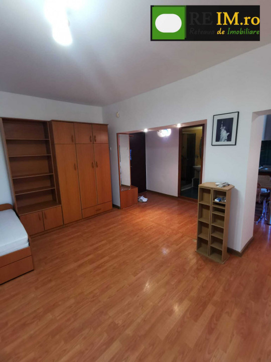 INCHIRIERE | GARSONIERA | LUJERULUI  |330 EURO 