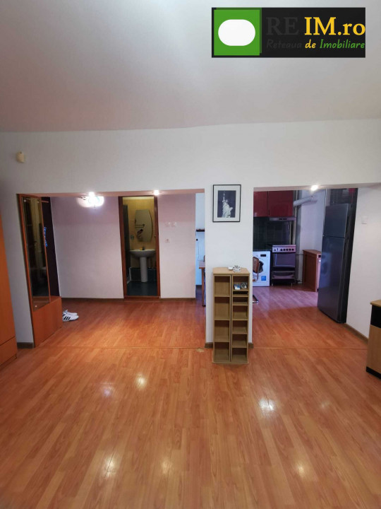 INCHIRIERE | GARSONIERA | LUJERULUI  |330 EURO 